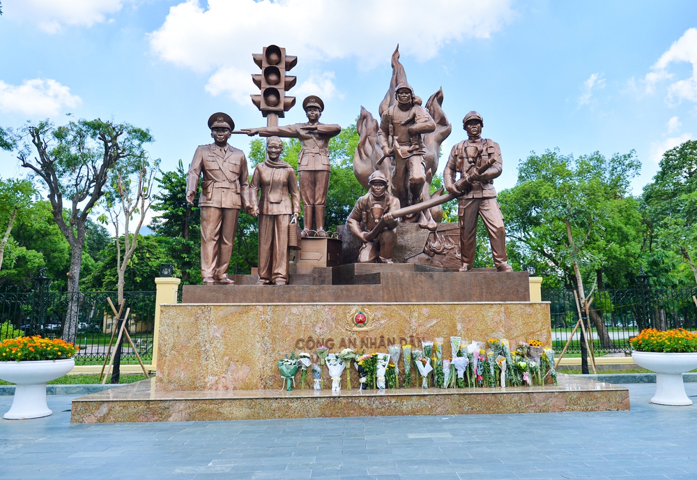Tượng đài công an nhân dân, cảnh sát nhân dân ở đâu?