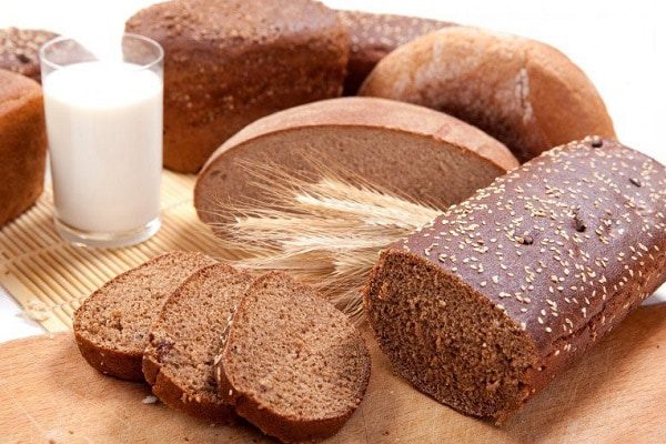 Ăn bánh mì đen có giảm cân không? Bánh mì đen có bao nhiêu calo?
