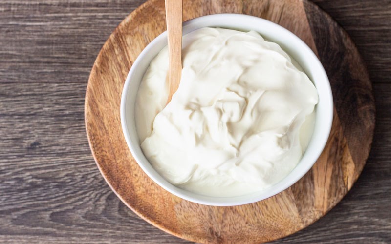 Sour cream (kem chua) là gì? Công dụng của sour cream, nơi mua