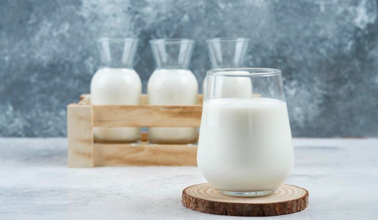 Sữa tươi bao nhiêu calo? Uống sữa tươi không đường có bị mập không?