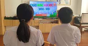 Mẫu trang trí bảng khai giảng năm học mới 2022-2023