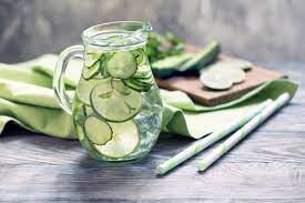 Nước detox là gì? Hướng dẫn các làm nước detox ngon giảm cân