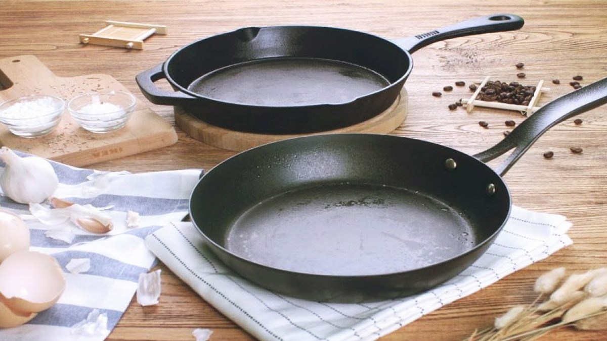 Tại sao cần phải tôi chảo mới? Cách tôi chảo mới nhanh chóng