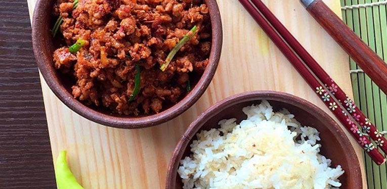Gợi ý 12 thực đơn cơm trưa văn phòng dễ làm, nhanh chóng và đơn giản