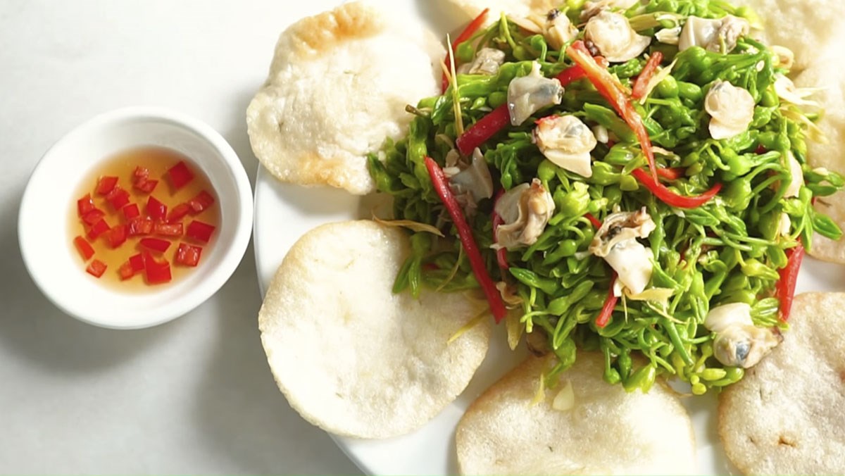 Món gỏi ngao hoa thiên lý