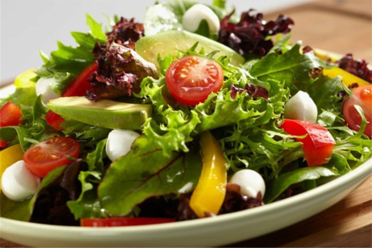 Lượng calo có trong các loại salad là bao nhiêu?