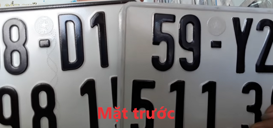 mặt trước biển số xe