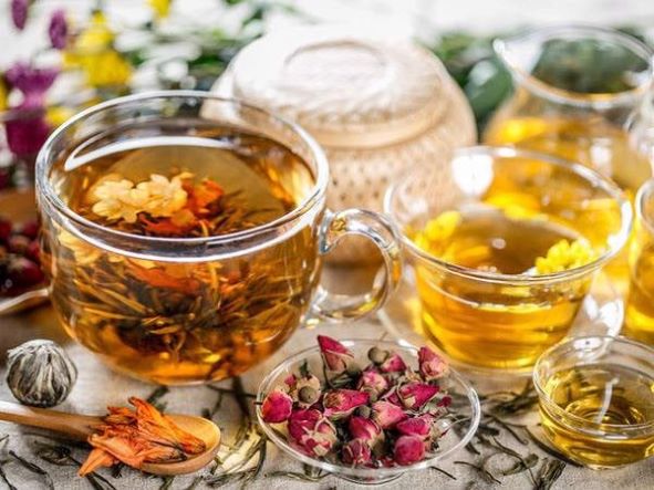 Chất gì trong trà khiến người uống mất ngủ?