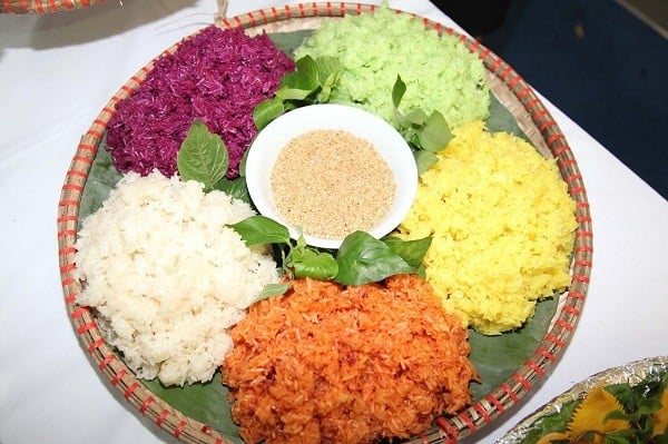 Cách hấp xôi bằng nồi cơm điện dẻo, ngon