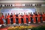 Bốn cuốn sách/CD cần thiết trang bị cho việc học Tiếng Anh tốt