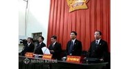 Đổi mới biên chế, chế độ tiền lương và các chế độ khác của Thẩm phán tòa án nhân dân chấp huyên cho phù hợp với trách nhiệm khi tăng thẩm quyền xét xử
