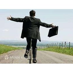 Từ nhà nước toàn trị đến thời đại dân doanh: Gia tài của 60 năm ngành luật kinh tế Việt Nam