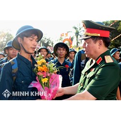 Học trung cấp chuyên nghiệp có được tạm hoãn nghĩa vụ quân sự? Tiêu chuẩn gọi nhập ngũ hiện nay như thế nào?