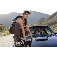 Pháp luật quy định các hành vi nào bị nghiêm cấm trong luật giao thông đường bộ?