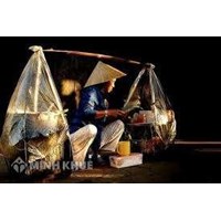 Chiếc bình sứ vỡ và kinh tế vỉa hè