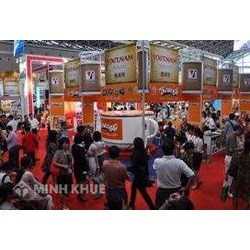 Hàng hoá, dịch vụ trưng bày, giới thiệu tại hội chợ, triển lãm thương mại tại Việt Nam ?