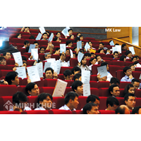 Cổ đông có nên ủy quyền cho người khác nắm giữ cổ phần của mình hay không?