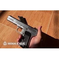 Hỏi về việc vận chuyển trái phép súng đạn nổ? Lỗi sử dụng súng  