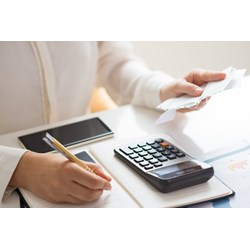 Phải làm sao khi bị mất hóa đơn bán hàng, giấy phép kinh doanh và con dấu công ty ?
