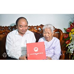 Chính sách đối với người có công cách mạng ?