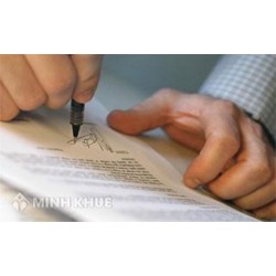 Viên chức bị khiển trách có bị hủy bỏ quyết định tuyển dụng không?