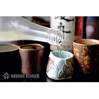Hỏi về việc đăng ký kinh doanh rượu và dán nhãn cho sản phẩm rượu ?