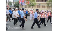 Thời gian làm việc của nhân viên bảo vệ theo hợp đồng 68?