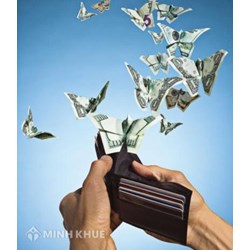 Vô ý làm mất tiền của chủ Kinh doanh có phải bồi thường và vi phạm pháp luật không?