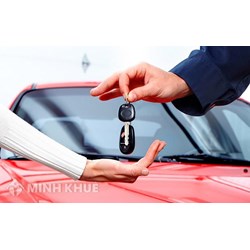 Giải đáp về mua ô tô và muốn tặng cho riêng cho con gái thì thủ tục thực hiện như thế nào ?
