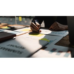 Quyền hạn của Vụ trưởng Vụ Tài chính hành chính sự nghiệp?