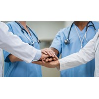 Thời hạn cán bộ công chức Bộ Y tế phải giao nộp hồ sơ, tài liệu vào Lưu trữ cơ quan?