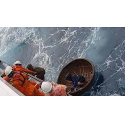 Mức lương áp dụng đối với chức danh nghề nghiệp cảng vụ viên hàng hải hạng 2 là bao nhiêu?
