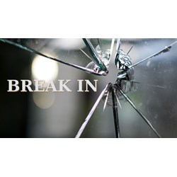 Break in là gì? Cách sử dụng Break in trong tiếng Anh