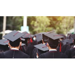 Yêu cầu cử nhân Luật có thêm chứng chỉ nghiệp vụ khi tuyển công chức