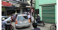 Có phải nhường đường khi đi từ ngõ ra đường chính?