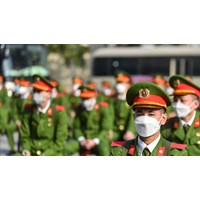 Quân đội, công an có con trước lúc kết hôn có sao không?