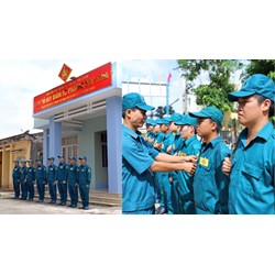 Chỉ huy trưởng Ban chỉ huy quân sự cấp xã có thể tham gia đào tạo cán bộ quân sự theo hình thức nào?