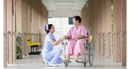 Điều dưỡng viên có trách nhiệm chỉ định dùng thuốc cho người bệnh không?