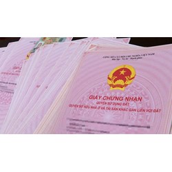 Chủ đầu tư không cấp sổ hồng cho người sở hữu nhà ở có bị vi phạm không?