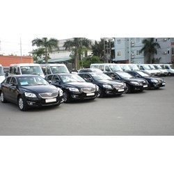 Chức danh nào được sử dụng xe ô tô công có giá mua tối đa 1,4 tỷ đồng?