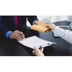 Cho vay nặng lãi thì 5% mỗi tháng có phải hay không?