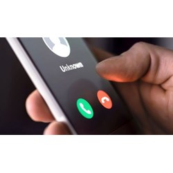 Phải làm gì với hình thức lừa đảo khóa thuê bao điện thoại?