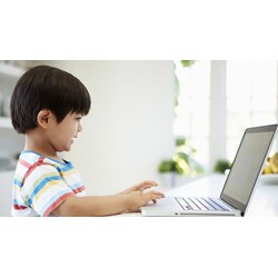 Giao dịch dân sự của người chưa thành niên có hiệu lực không?