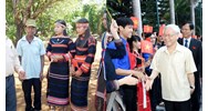 Chính sách bảo tồn và phát triển văn hóa trong công tác dân tộc?