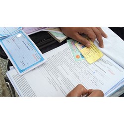 Mang theo giấy tờ gì khi nộp phạt vi phạm giao thông tại Kho bạc nhà nước?