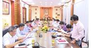 Thành phần tham dự họp giao ban Lãnh đạo Ủy ban Dân tộc hằng tuần