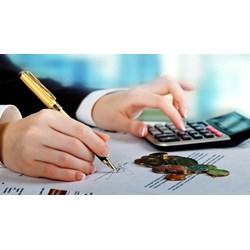 Người thử việc có được trả lương làm thêm giờ vào ngày Tết Dương lịch không?