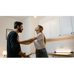 Nguồn kinh phí phòng, chống bạo lực gia đình bao gồm những nguồn nào?