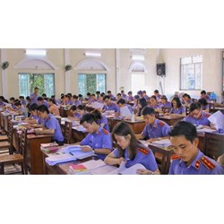 Trách nhiệm của KSV khi chưa rõ căn cứ xác định bị can phạm tội trong quyết định khởi tố?
