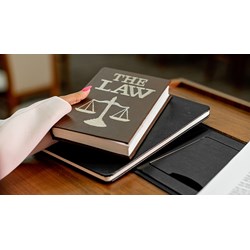 Vật chứng nào trong vụ án hình sự không cần phải niêm phong?